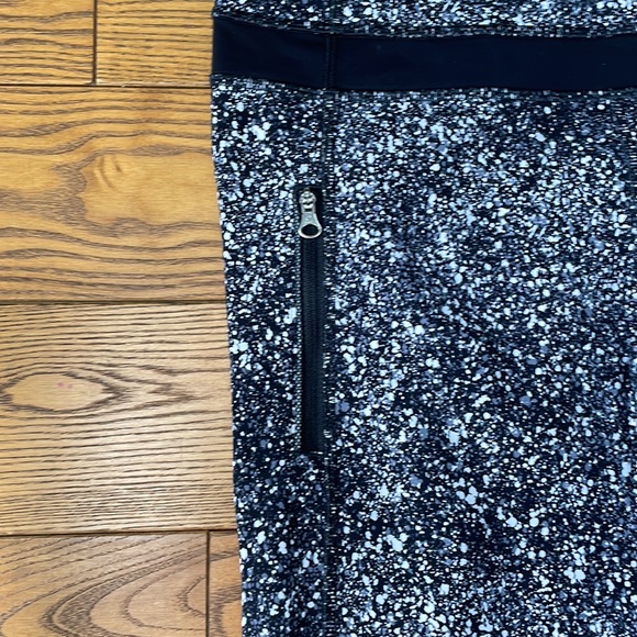 Lululemon leggings - Picture 3 of 7